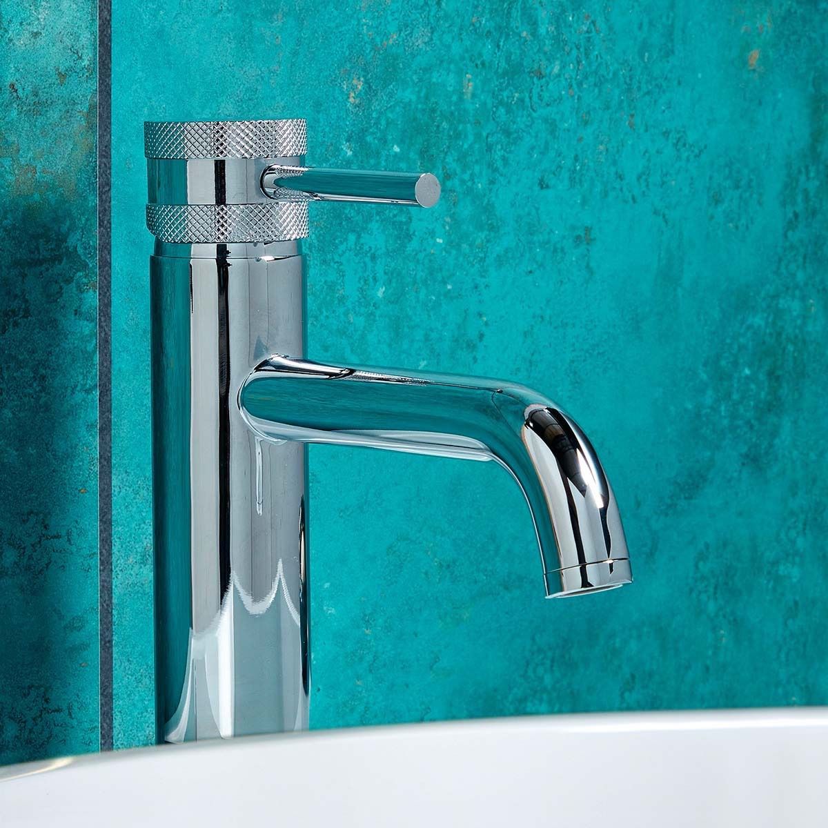 AM00565 - Amara Runswick Tall Mono Basin Mixer Tap in Chrome - Coa Living