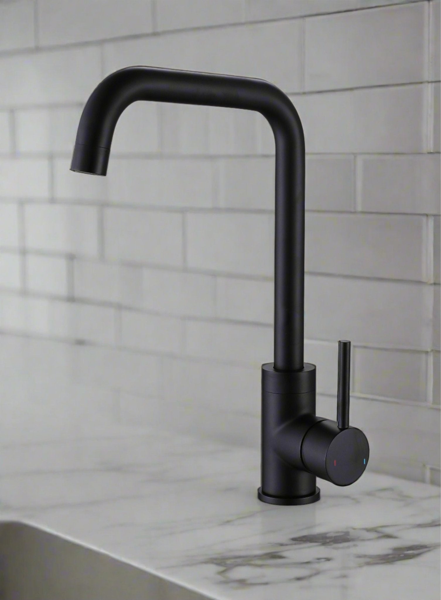 AM02128 - Amara Farlington Kitchen Sink Mixer Tap Matt Black - Coa Living